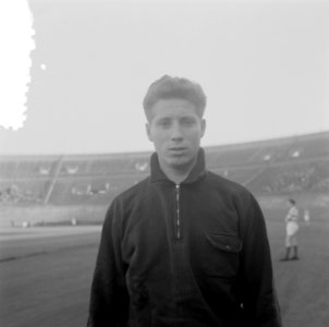 Voetbal. Tonny Van der Linden (DOS), Bestanddeelnr 908-4163