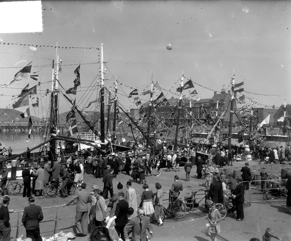 Vlaggetjesdag 1951 Scheveningen, Bestanddeelnr 904-5797