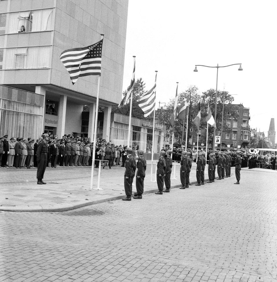 Vlaghijsen internationaal congres reserve officieren Rijnhotel te Rotterdam, Bestanddeelnr 911-5347