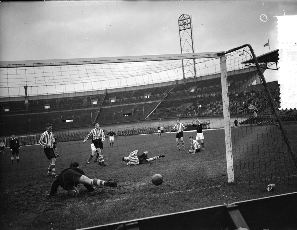Voetbal Amsterdam tegen Sparta 1-2, Bestanddeelnr 907-5081