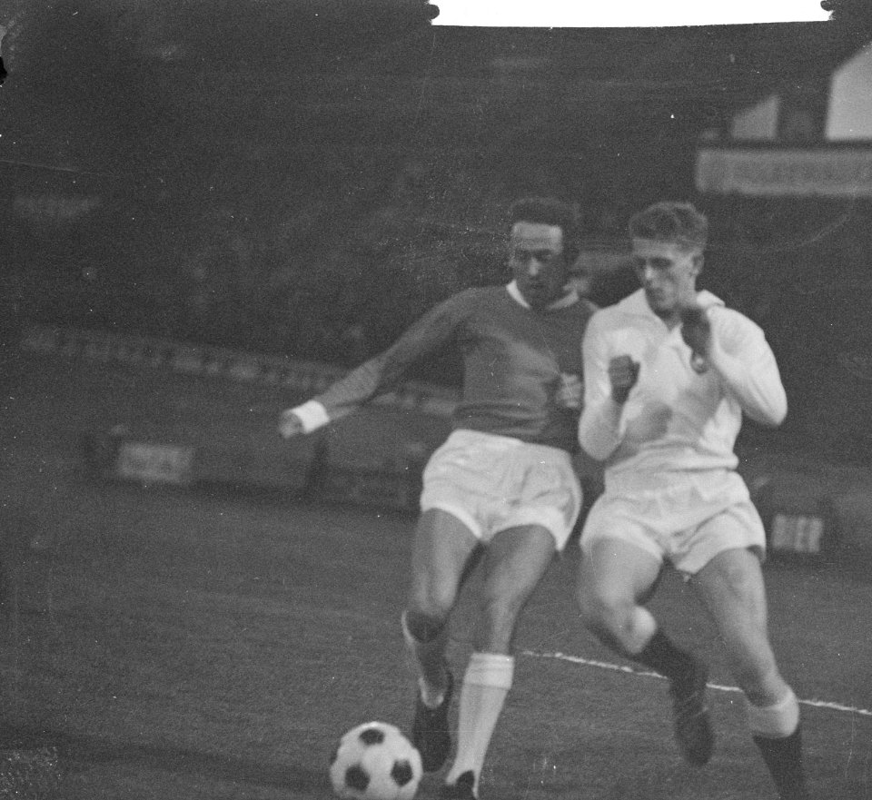 Voetbal Amsterdam tegen Manchester United spelmoment, Bestanddeelnr 913-9492