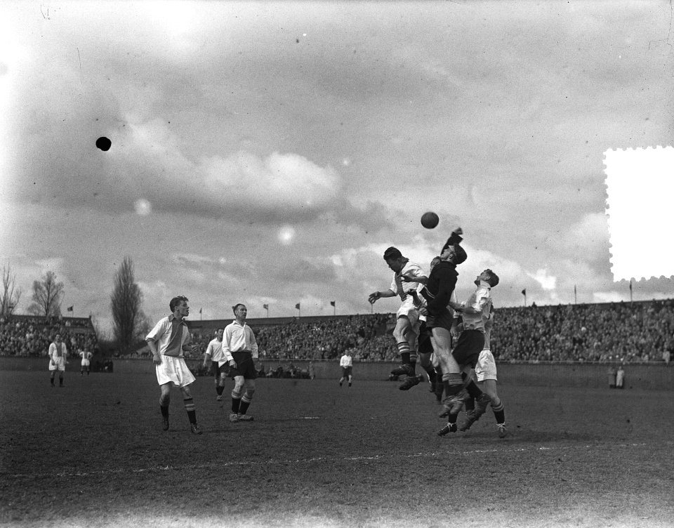 Voetbal, Ajax tegen Be Quick , spelmoment, Bestanddeelnr 906-4059