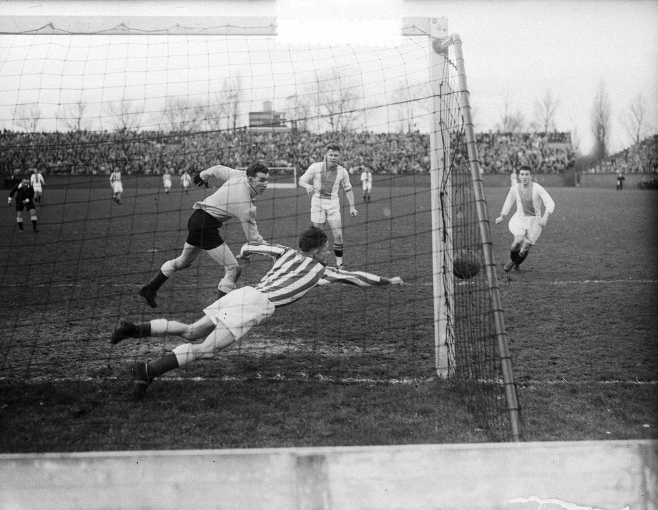 Voetbal. Ajax tegen Wageningen, Bestanddeelnr 905-5882