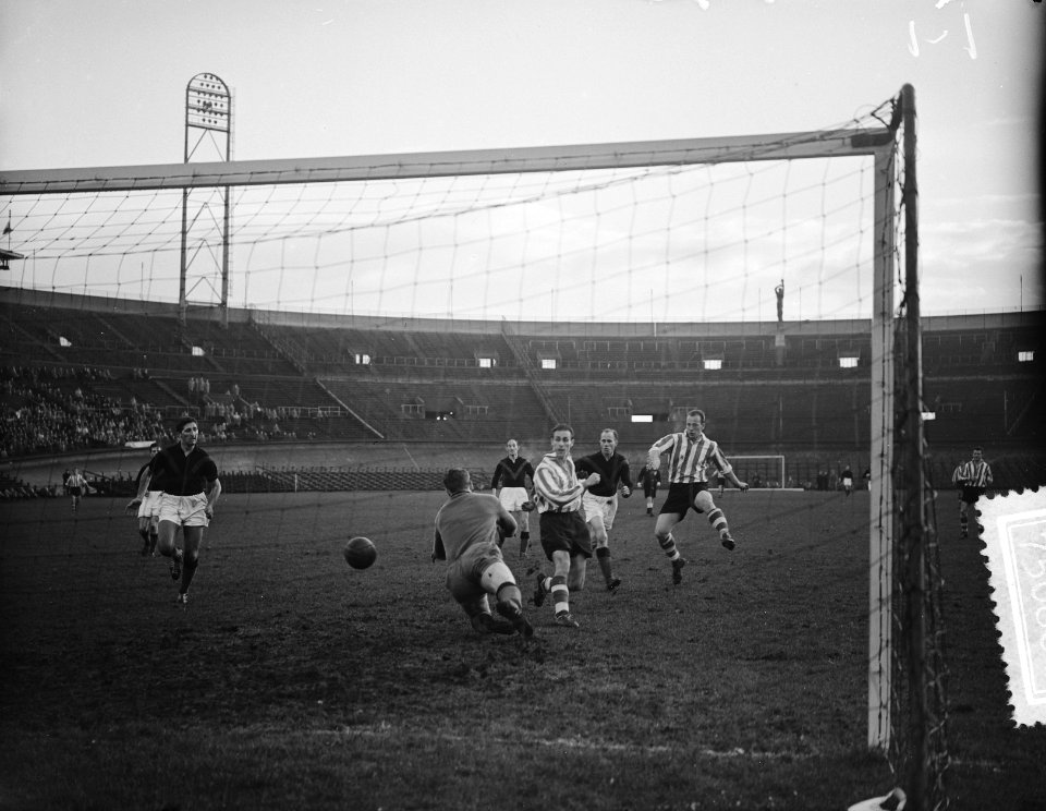 Voetbal Amsterdam tegen Sparta 1-2, Bestanddeelnr 907-5080