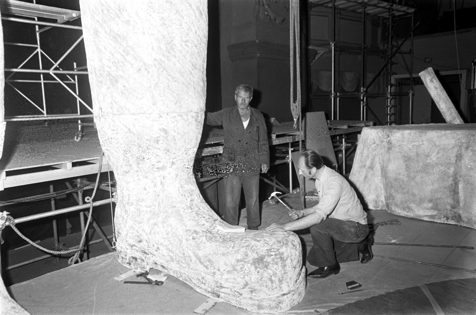 Voet van het decorstuk, het beeld van Che Guevara, Bestanddeelnr 922-5350