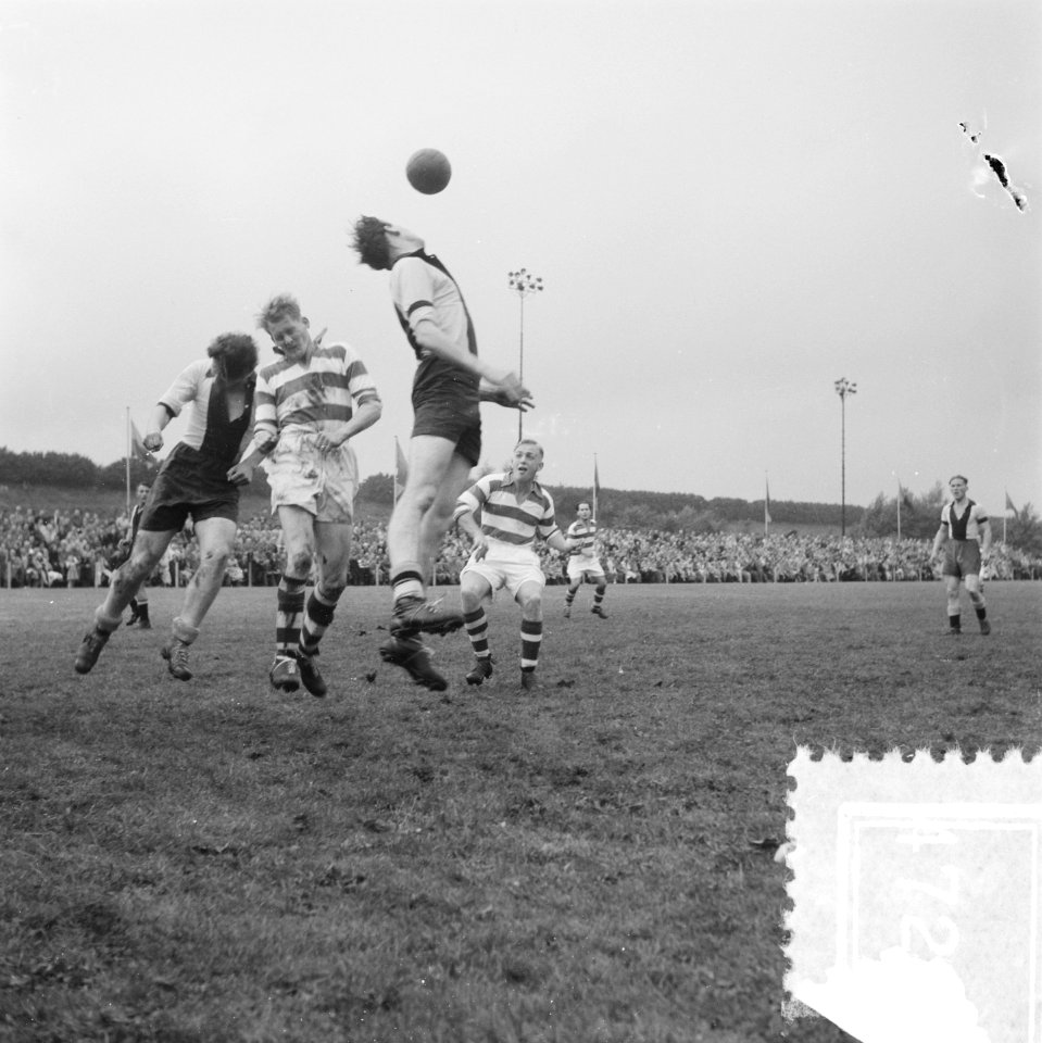 Voetbal Arol-toernooi Blauw-Wit tegen Tiel, Bestanddeelnr 904-7290