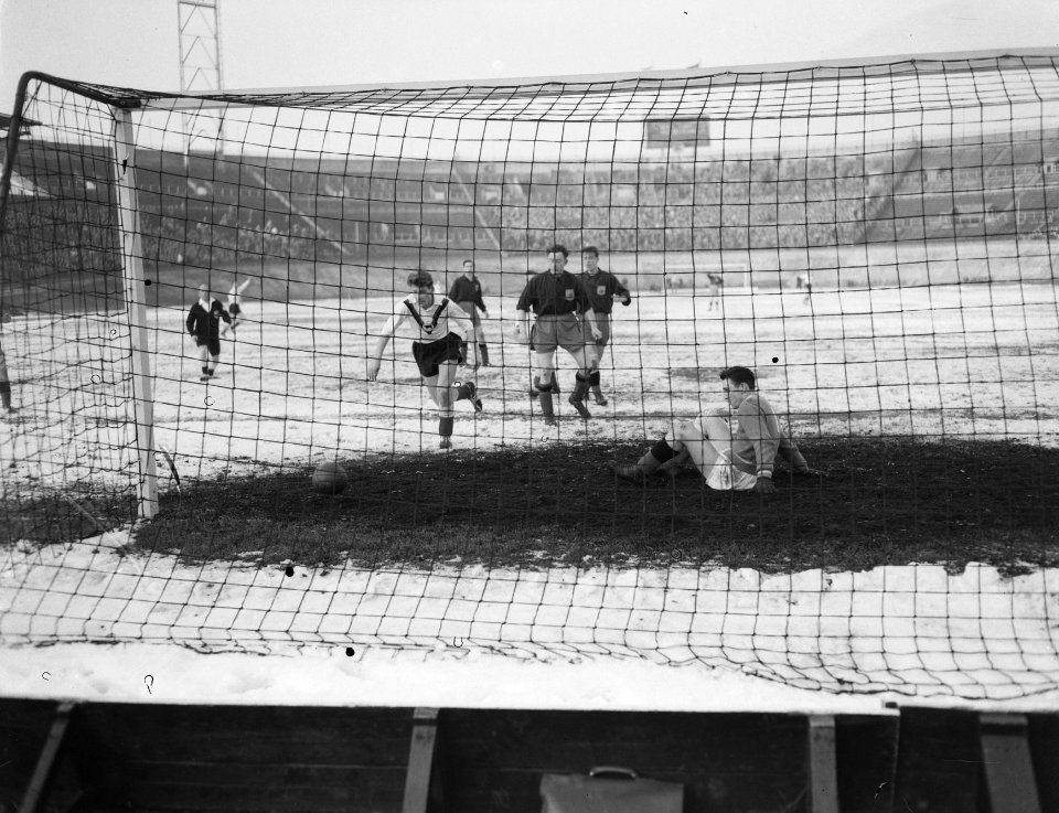 Voetbal Amsterdam tegen Excelsior 3-0, doelpunt, Bestanddeelnr 906-9545