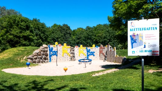 Wien 10 Kurpark Oberlaa Klettergarten a