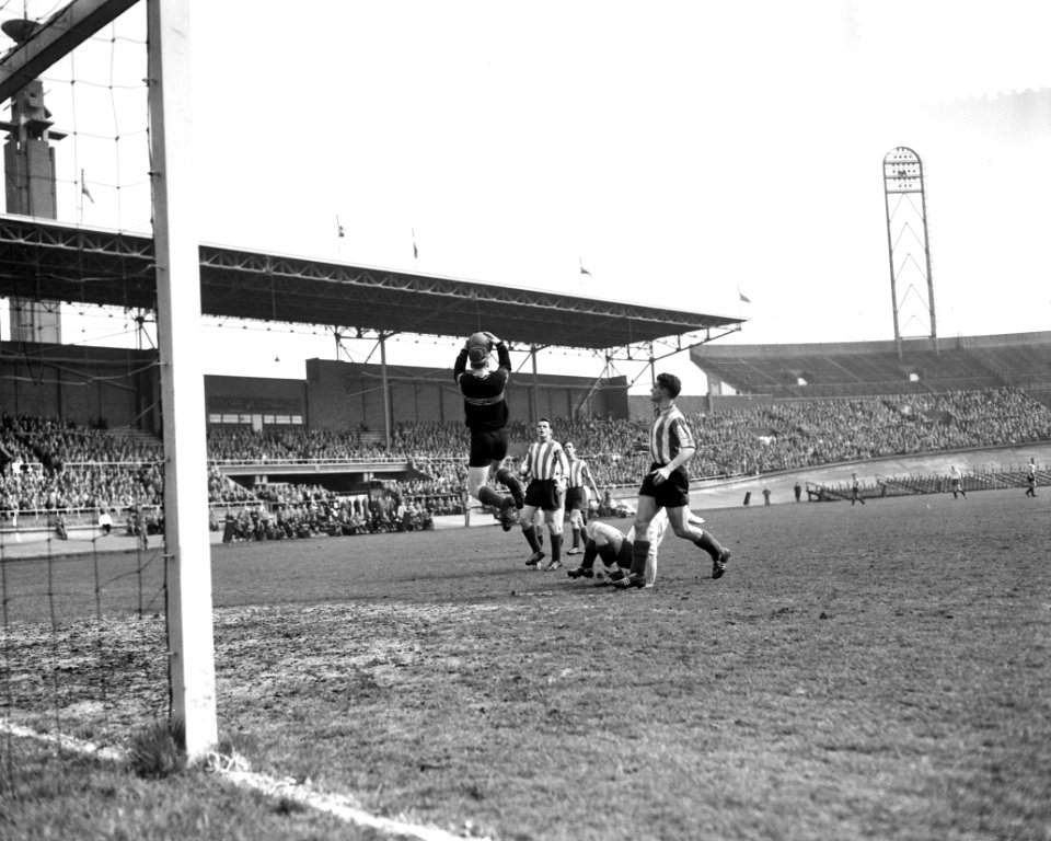 Voetbal Amsterdam tegen Eindhoven, Bestanddeelnr 908-4292