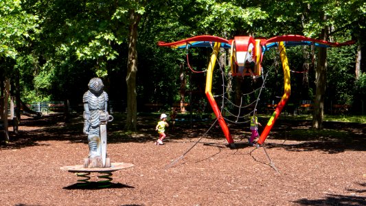 Wien 10 Kurpark Oberlaa Spielplatz b photo