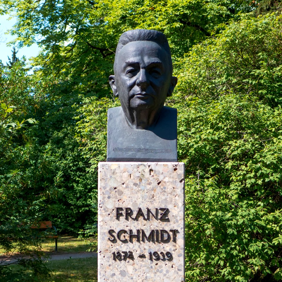 Wien 13 Franz-Schmidt-Park e