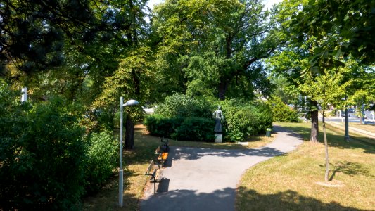 Wien 13 Oscar-Straus-Park a