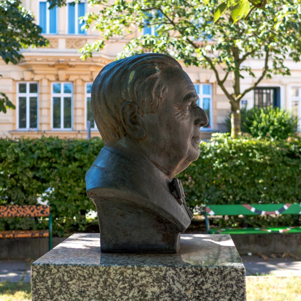 Wien 13 Hans-Moser-Park f