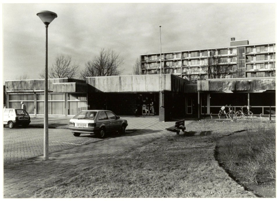Wijkcentrum Laan van Berlijn. NL-HlmNHA 54037215