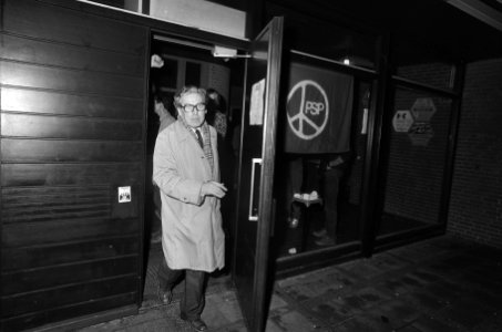 Wijk aan Zee , PSP-congres Fred van der Spek verlaat het congres vroegtijdig, Bestanddeelnr 933-5116