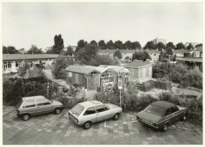 Wijknatuurtuin 't Groene Hart aan de Oostenrijklaan. NL-HlmNHA 54032063