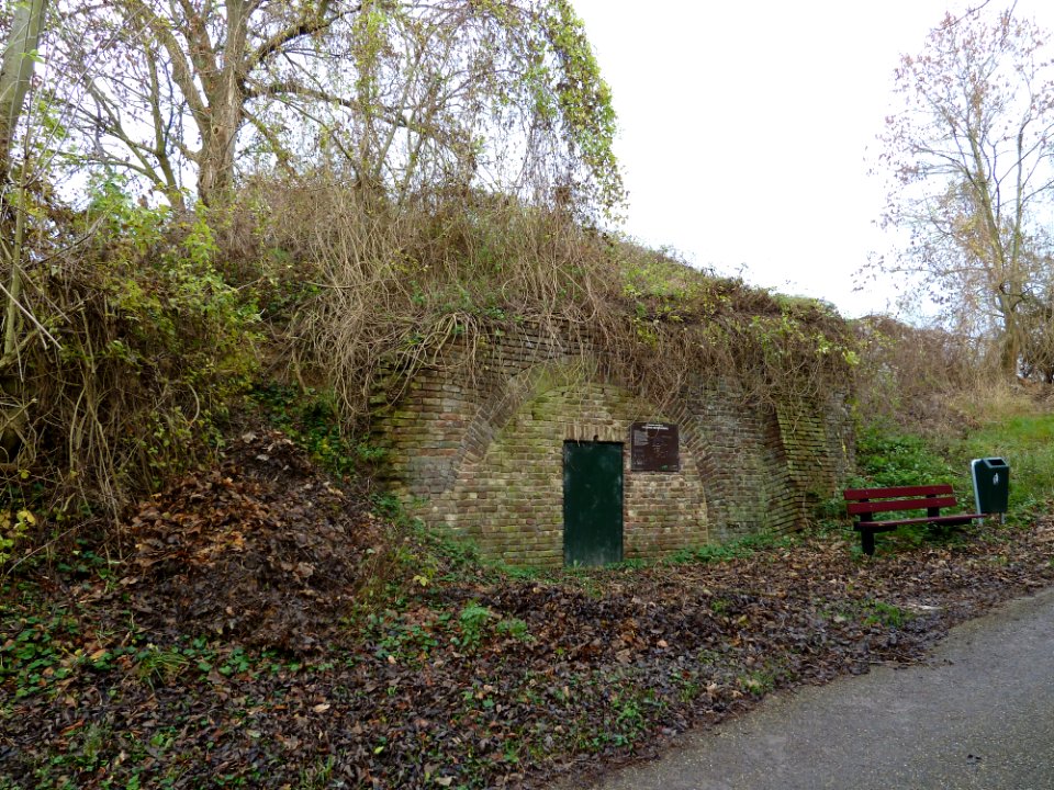 Wijlre-Industrieel monument Kalkoven Dikkebuiksweg (3)