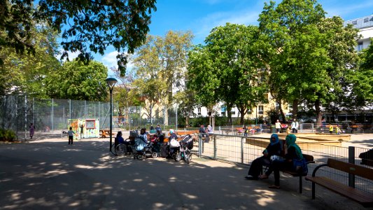 Wien 10 Erlachpark a
