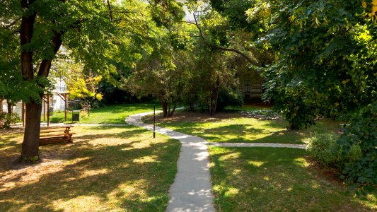 Wien 05 Ruhe- und Sinnesgarten a
