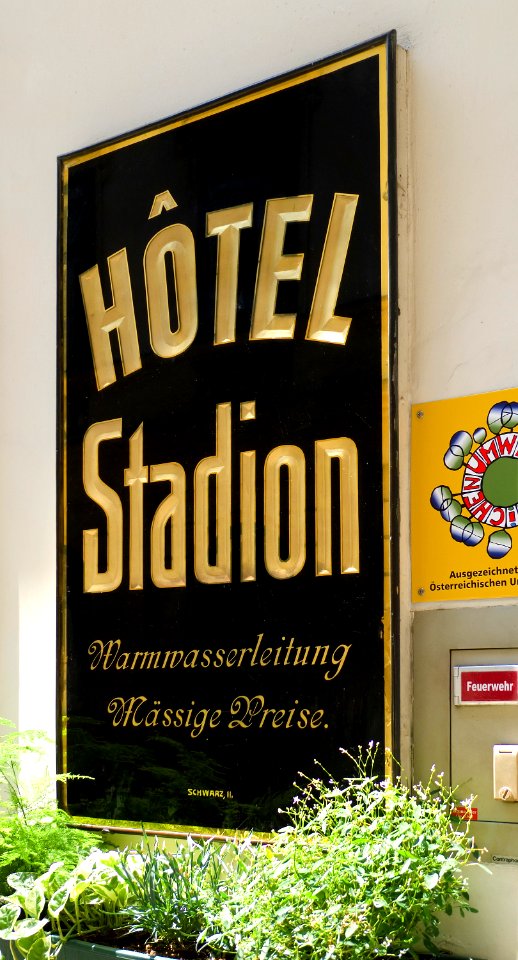 Wien 08 Hotel Graf Stadion 03