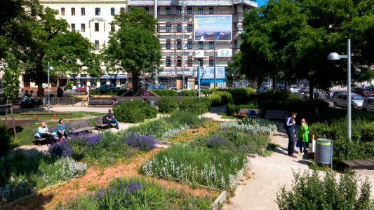 Wien 07 Urban-Loritz-Platz-Parkanlage b