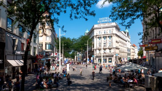 Wien 07 Mariahilfer Straße Shopping f
