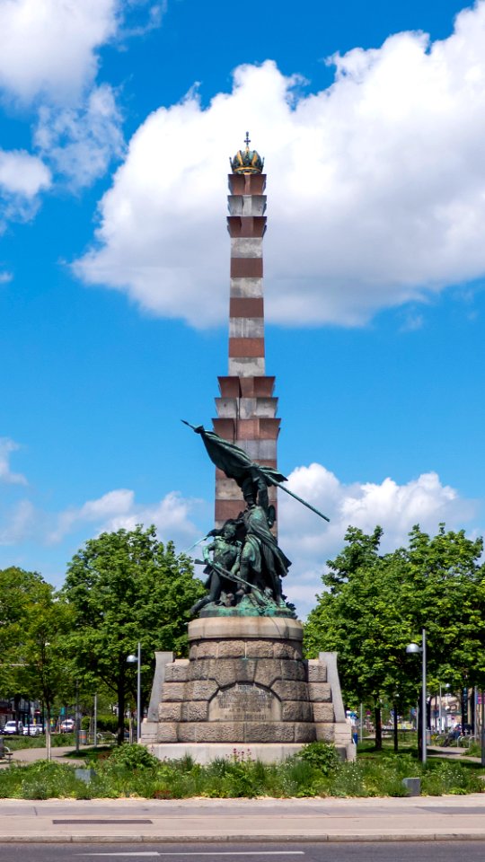 Wien 07 Hesser-Denkmal a