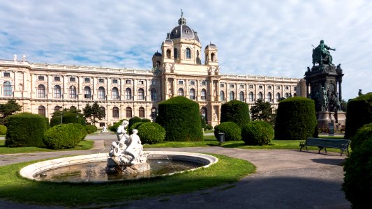 Wien 01 Maria-Theresien-Park c