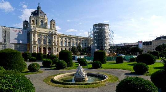 Wien 01 Maria-Theresien-Platz a