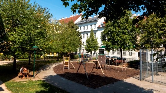 Wien 06 Minna-Lachs-Park a