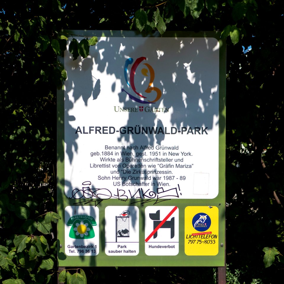 Wien 06 Alfred-Grünwald-Park l