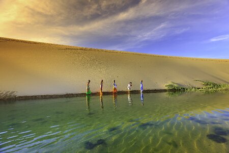 Minority sand hill desert