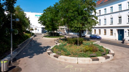 Wien 17 Adelheid-Popp-Park b