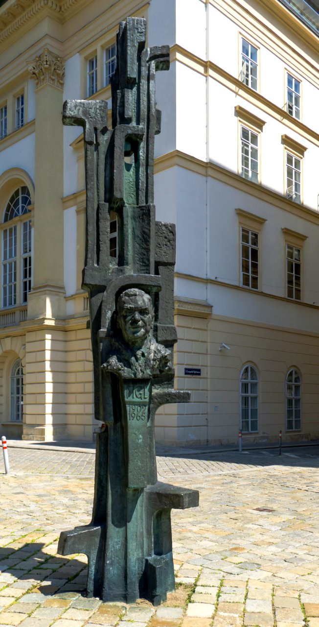 Wien 01 Minoritenplatz k