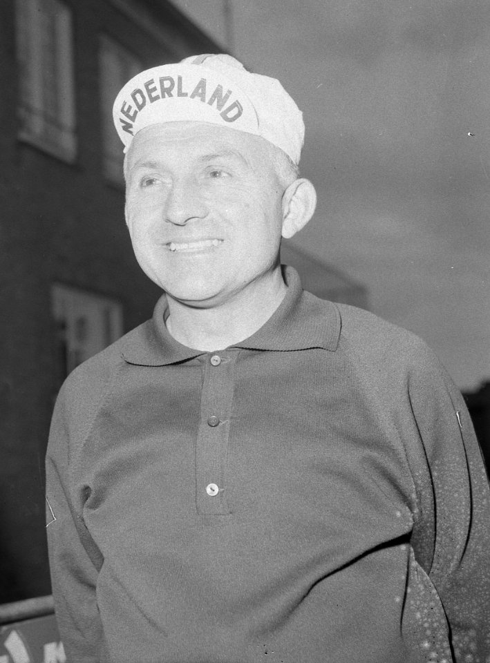 Wielrenners Tour de lAvenir , Sjefke Janssen (ploegleider), Bestanddeelnr 917-9092 (cropped)