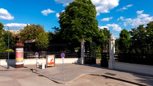 Wien 01 Volksgarten Einfriedung a