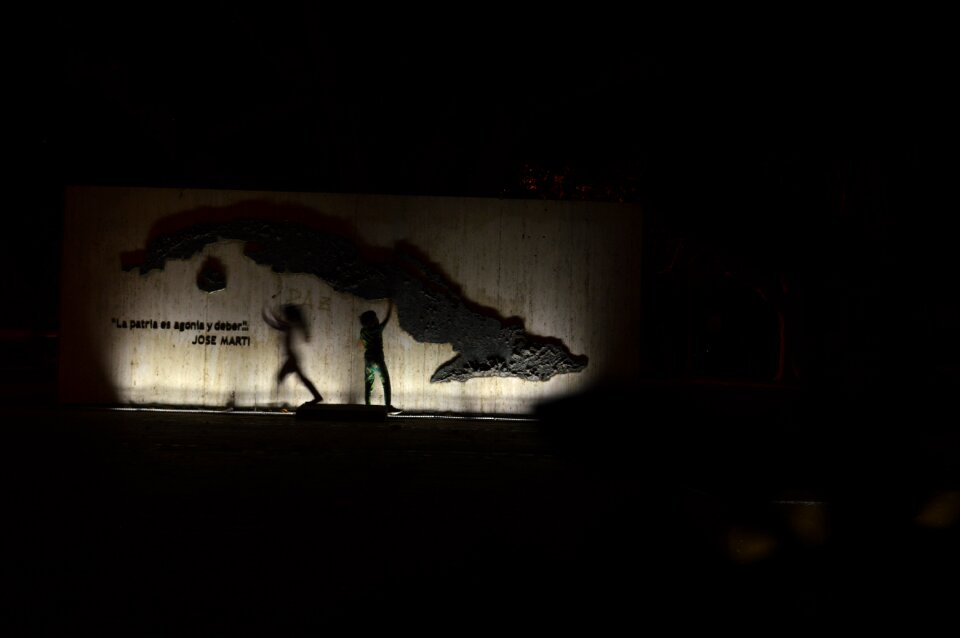 Child play wall