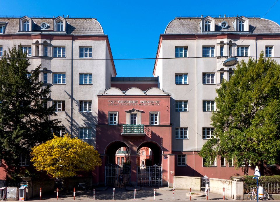Wien 02 Heizmann-Hof a