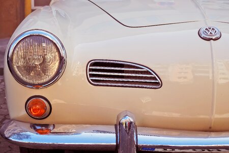 Spotlight classic automotive photo