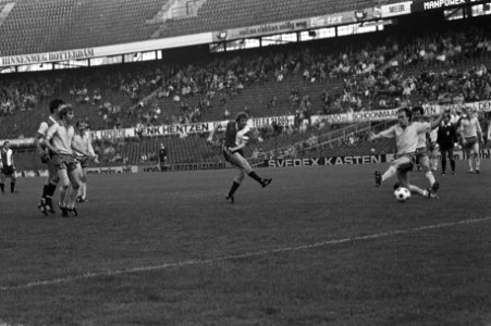 Wim Jansen (Feijenoord) scoort het eerste doelpunt, Bestanddeelnr 930-4914