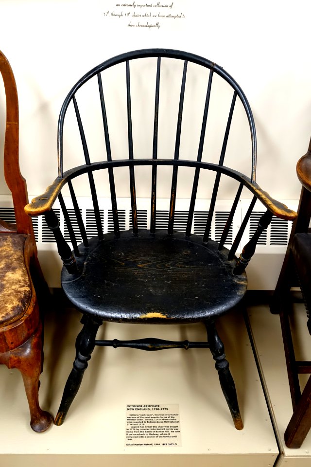 Windsor armchair, New England, 1750-1775 - Dedham Historical Society - Dedham Massachusetts - DSC04174