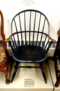 Windsor armchair, New England, 1750-1775 - Dedham Historical Society - Dedham Massachusetts - DSC04174