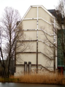 Windspiegelwand.GIZ-Haus.1