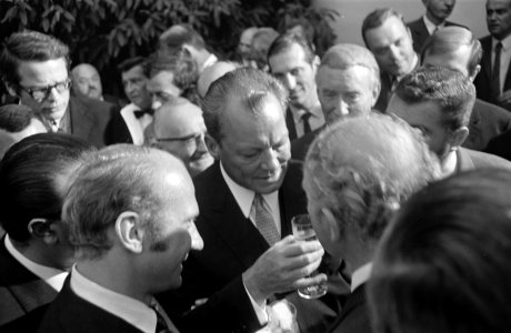 Willy Brandt (SPD) gekozen tot bondskanselier van West- Duitsland te Bonn, Bestanddeelnr 922-8910