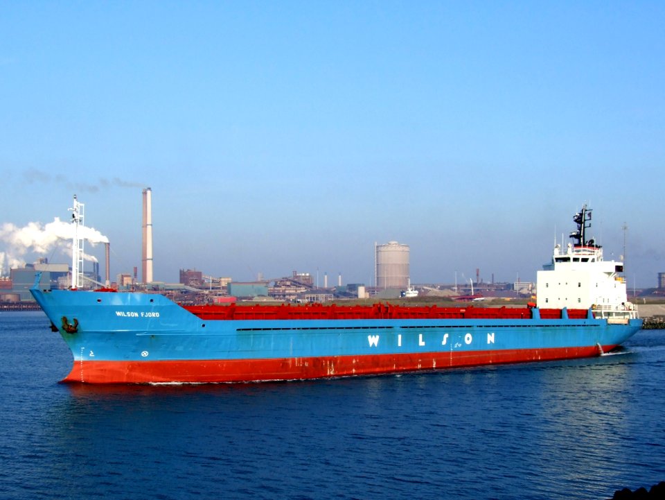 Wilson Fjord at the Nordsea channel, Holland