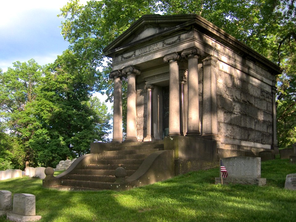 Wilson Mausoleum, Union Dale Cemetery, 2015-06-04, 02