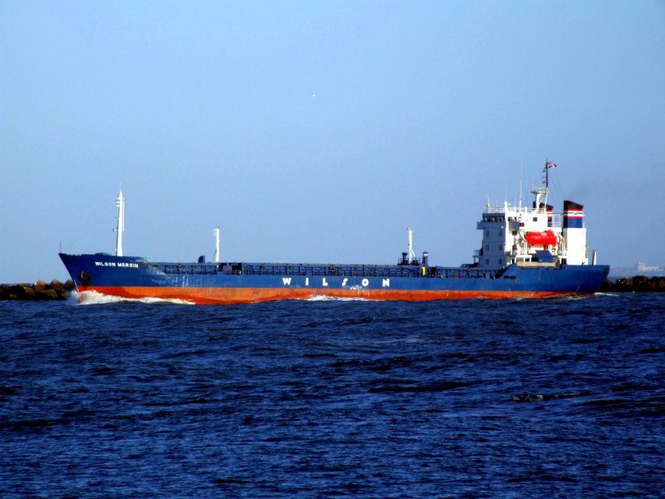 Wilson Mersin p2 leaving Port of Rotterdam