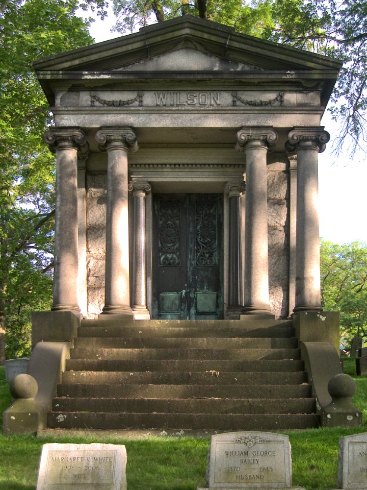 Wilson Mausoleum, Union Dale Cemetery, 2015-06-04, 01
