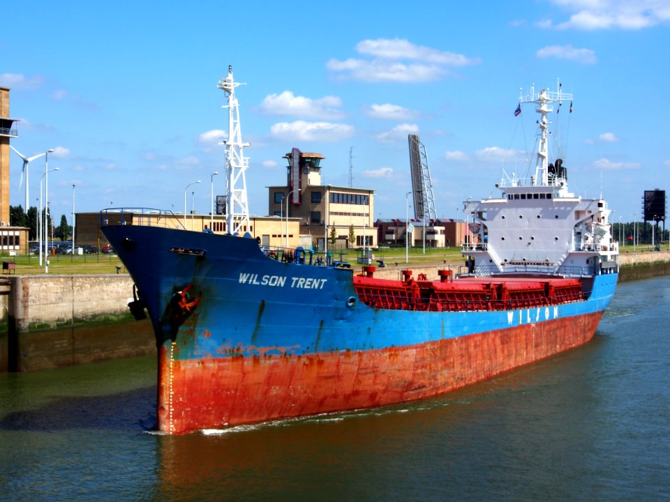 Wilson Trent - IMO 7926095 - Callsign P3LG5 pic2