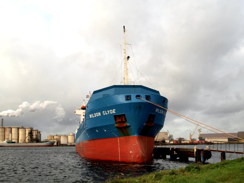 Wilson Clyde - IMO 9178458 - Callsign 8PRV photo-4